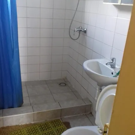 Rokytka Hostel Bechovice * 프라하